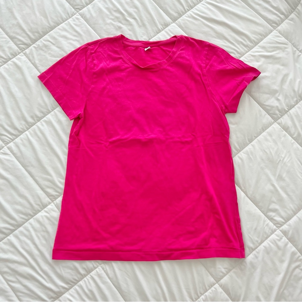 Uniqlo Supima Cotton T-Shirt Hot Pink